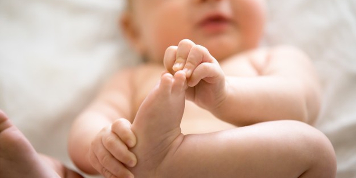 Tahapan Koordinasi Indera Anak Sesuai Usia