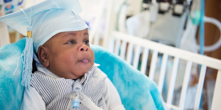 Setelah 1 Tahun di NICU, 'Baby Bun' Pulang