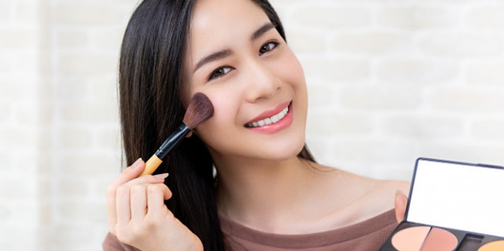Tips Memilih Blush-On untuk Ibu Hamil