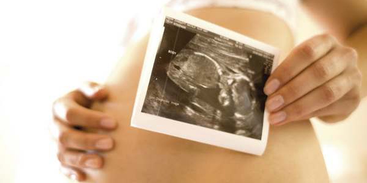 Moms, Inilah yang Terjadi pada Janin di Perut Anda!