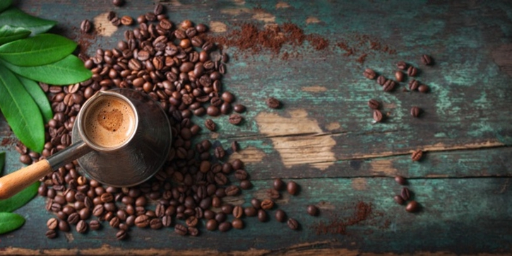 Lagi Ngetren! Ini Nikmatnya Kopi dengan Susu Kelapa