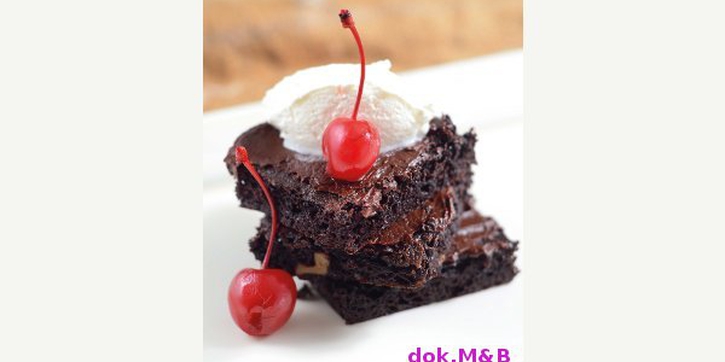 Cake Coklat Kacang Mede