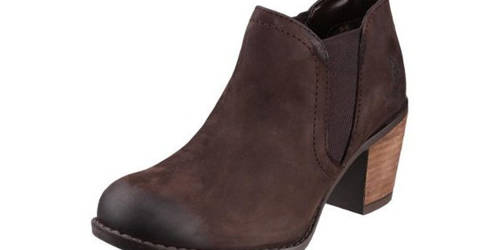 Tampil Berbeda dengan Ankle Boots