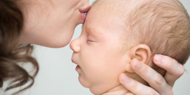 7 Alasan Ibu Baru Sulit Bonding dengan Bayi