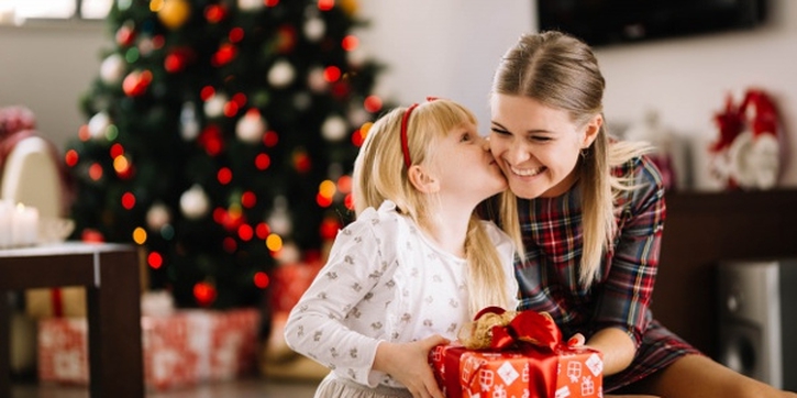 Rekomendasi Kado Natal untuk Anak 1-3 Tahun