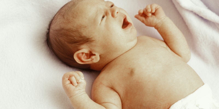 Trik Menenangkan Bayi (2): Nyamankan Sekitarnya