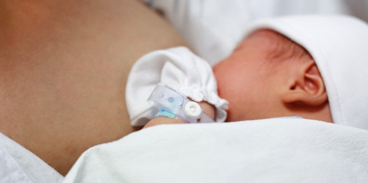 Tips Mudah Menyusui Newborn