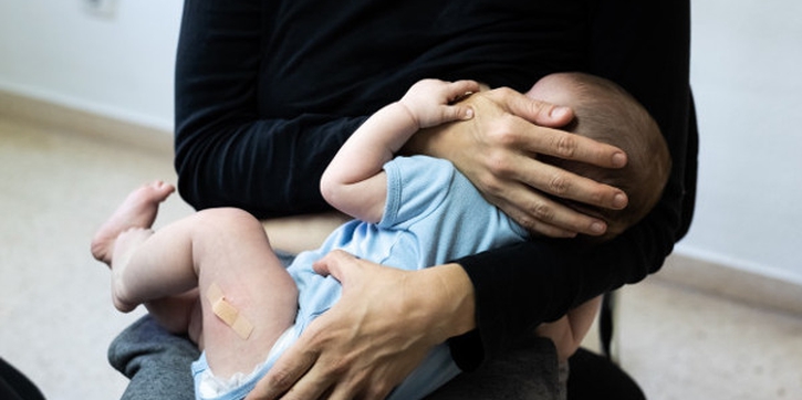 Penting! Pertolongan Pertama saat Bayi Kecelakaan