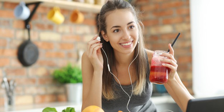 Tips Menjaga Pola Makan Sehat Selama Work From Home