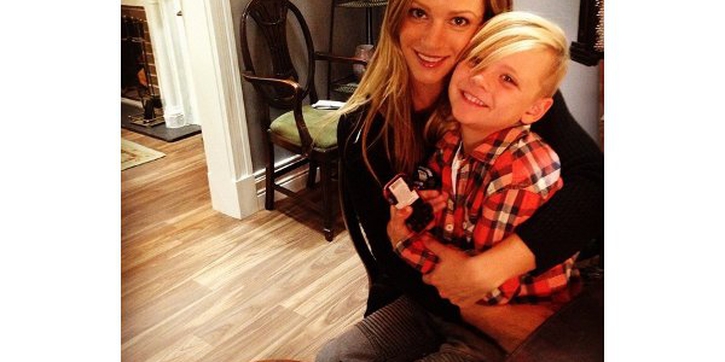 A.J Cook Menantikan Anak Ke-2