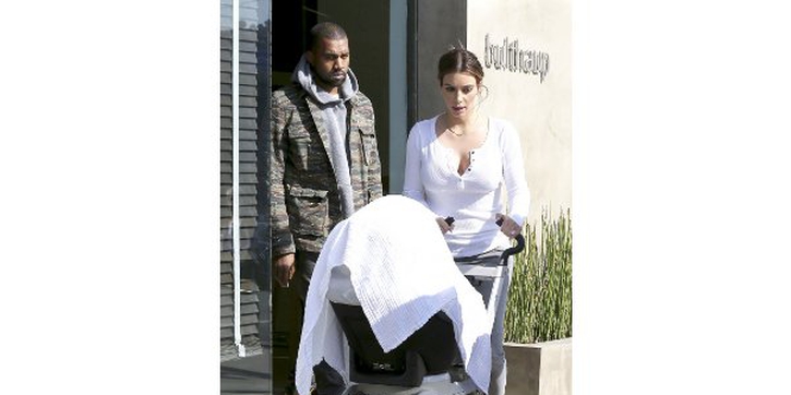 Kim Kardashian Kembali ke Los Angeles