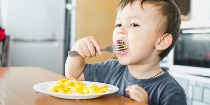 Apa Risikonya Jika Anak Makan Telur Setiap Hari?