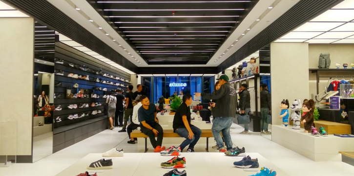 Toko Pertama Atmos Hadir di Plaza Indonesia