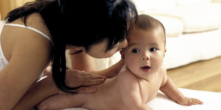 Bayi Mulai Pandai Berguling