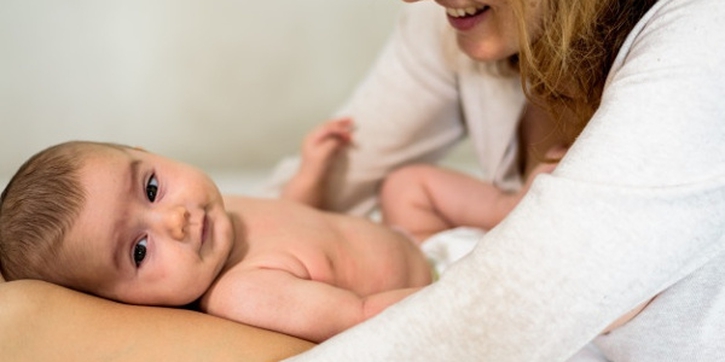 7 Langkah Mudah Merawat Tali Pusat Bayi