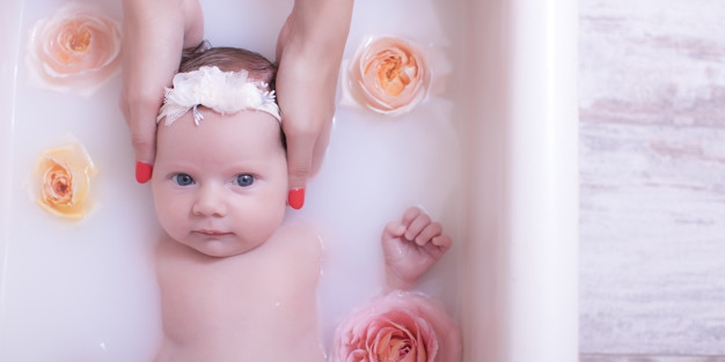 Ajaib, Ini Manfaat Mandi ASI untuk Kesehatan Bayi