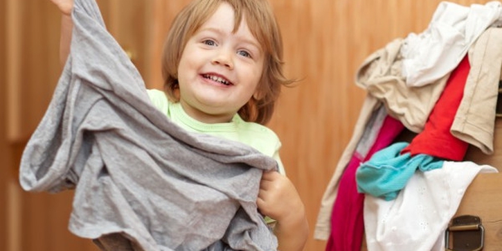 Moms, Ajarkan Anak Memakai Baju Sendiri, Yuk!