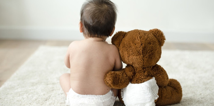 10 Rekomendasi Krim Anti Ruam Popok Ampuh untuk Bayi