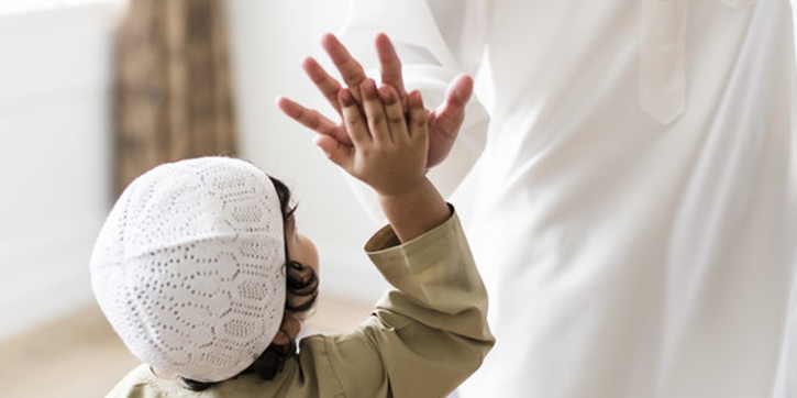 Tips Mengajak Anak Salat Tarawih di Masjid