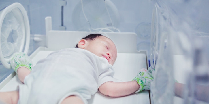 Moms, Ini Alasan Mengapa Bayi Perlu Masuk Inkubator