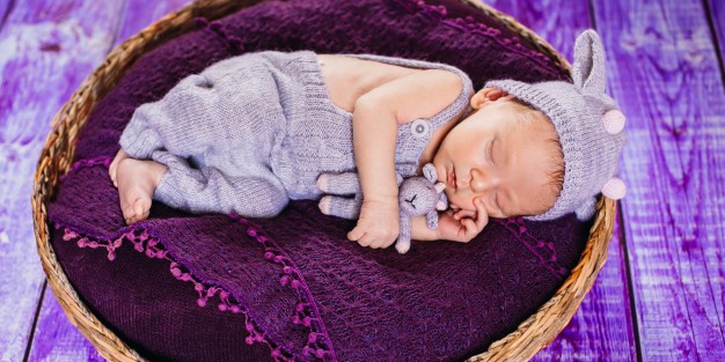 Moms, Ini 8 Karakter Khas Bayi yang Lahir di Hari Jumat