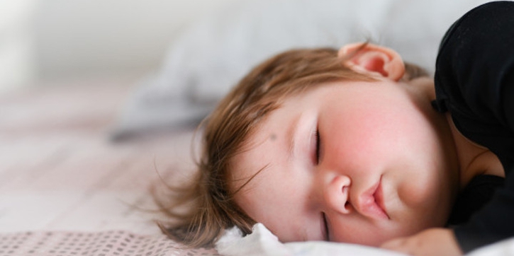 5 Tanda Bayi Anda Mengalami Kekurangan Zat Besi