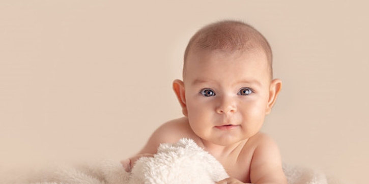 100+ Rekomendasi Nama Bayi Laki-Laki Bermakna Bahagia