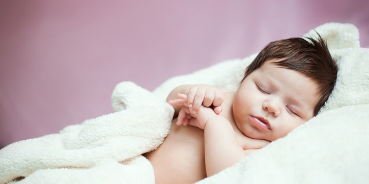 Kapan Warna Kulit Asli Bayi Akan Terlihat?