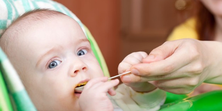 MPASI Awal Bayi Sebaiknya bukan Pisang, Ini Alasannya