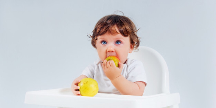 Buah yang Perlu Dihindari Bayi saat Masa Awal MPASI
