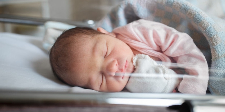 Moms Perlu Tahu, Risiko Bayi Lahir Prematur