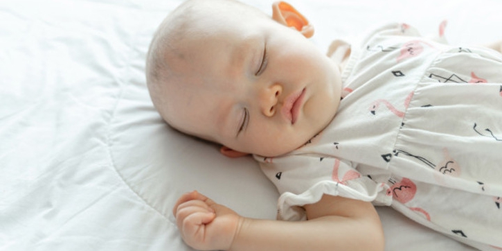 Dos dan Don'ts Seputar Tidur Siang untuk Bayi Anda