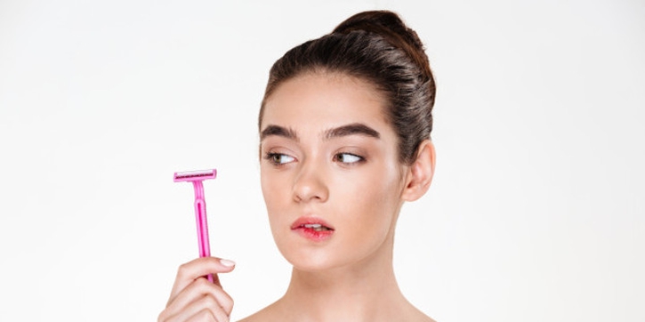 9 Cara Mencukur Rambut Vagina dengan Benar dan Aman
