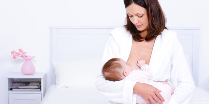 Bisakah Ibu Menyusui saat Sedang Mengalami Mastitis?