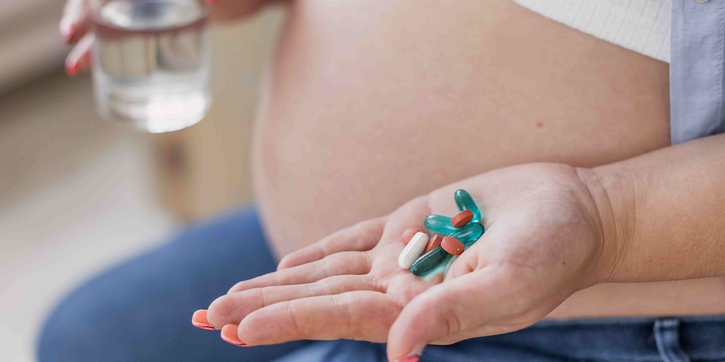 7 Vitamin yang Perlu Ibu Hamil Konsumsi agar Janin Cepat Berkembang