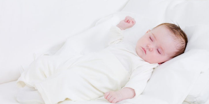 6 Tips yang Bisa Anda Terapkan agar Bayi Tidur Nyenyak di Malam Hari
