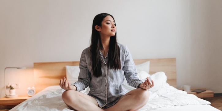 5 Manfaat Meditasi Sebelum Tidur untuk Relaksasi