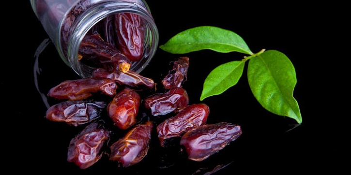 5 Jenis Kurma Terbaik untuk Ibu Hamil dan Manfaatnya
