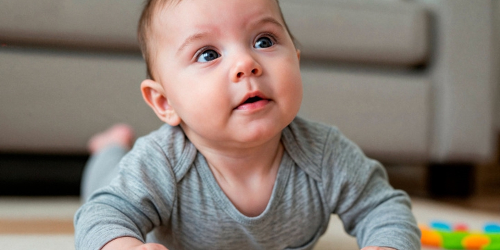 Umur Berapa Bayi Bisa Tengkurap? Ini Penjelasan Lengkapnya, Moms