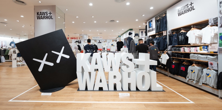 Kolaborasi KAWS dan Andy Warhol di Koleksi Terbaru UT UNIQLO