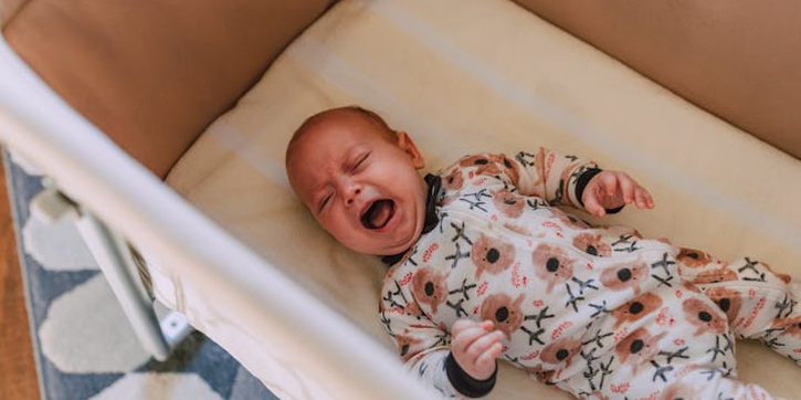 Jangan Panik, Ini Cara Menghilangkan Benjol di Kepala Bayi Akibat Jatuh