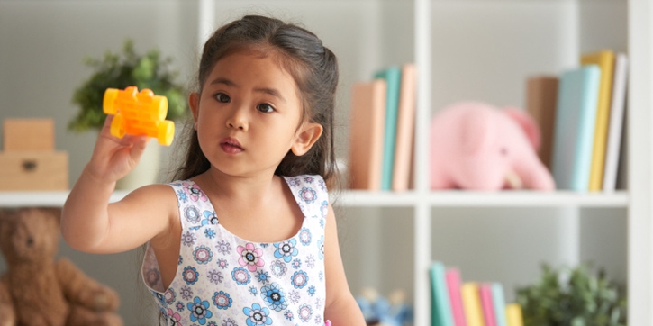 Ide Kado untuk Anak Perempuan Usia 2 Tahun yang Edukatif dan Seru