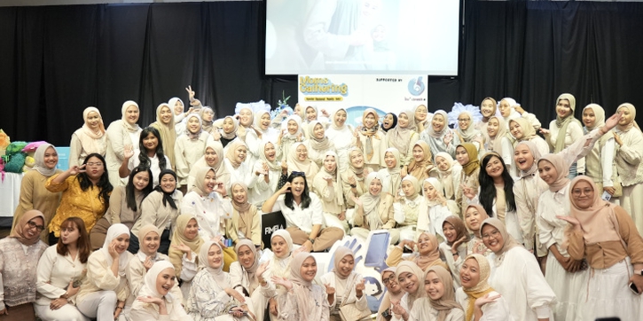 Moms Gathering Ibu2Canggih Rayakan Hari Keluarga Nasional Bersama 100 Momfluencers