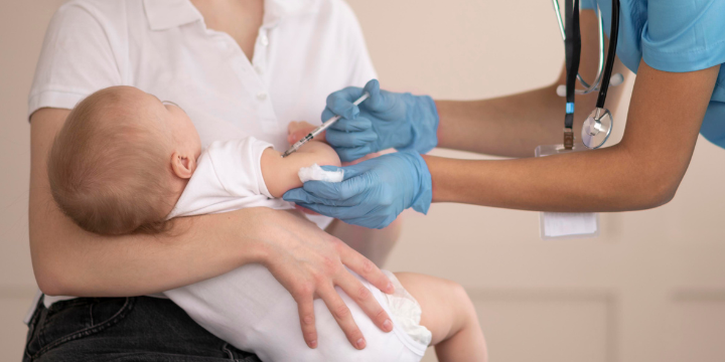Vaksin Bayi Usia 2 Bulan, Apa Saja yang Perlu Moms Ketahui?