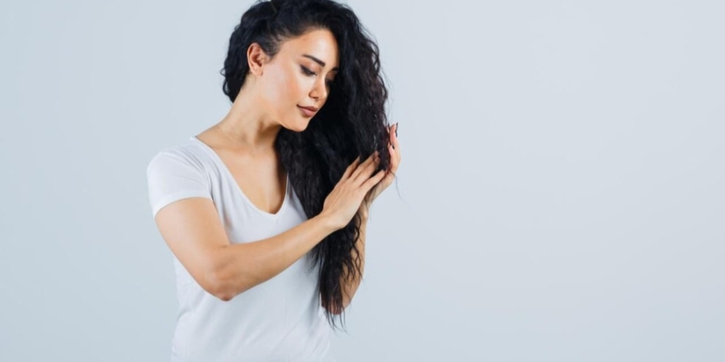 Cara Mengeringkan Rambut Tanpa Hair Dryer, Lebih Alami dan Sehat