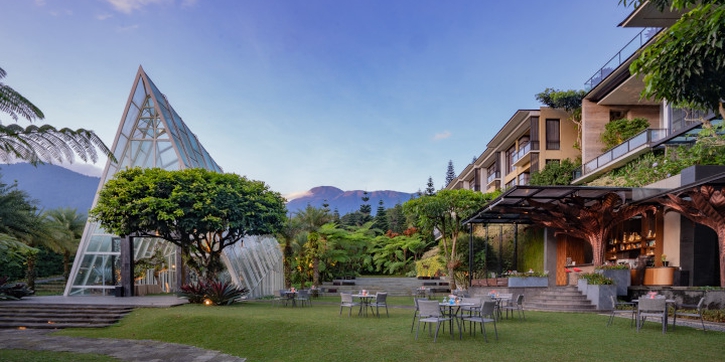 Rekomendasi Resort untuk Rayakan Natal dan Tahun Baru