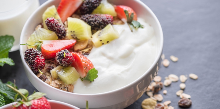 Rekomendasi Greek Yoghurt yang Sehat untuk Anda dan Keluarga