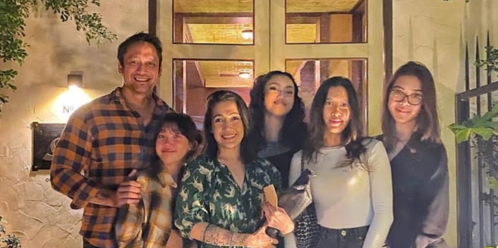 Paling Ganteng Sendiri di Keluarga, Celebrity Dads Ini Punya Anak Perempuan Semua