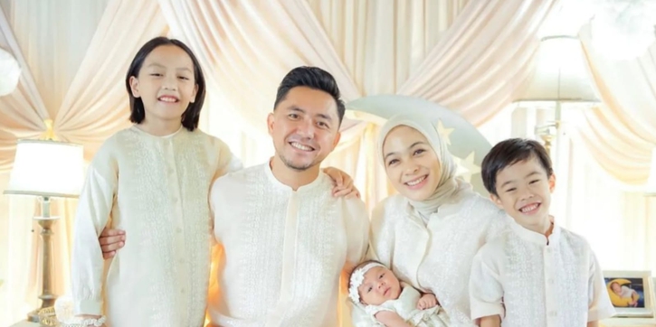 Potret Harmonis Keluarga Ananda Omesh dan Dian Ayu