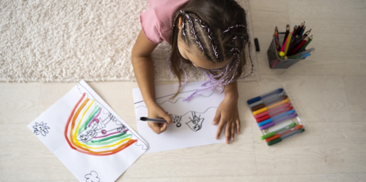 Mengenal Kepribadian Anak Lewat Garis yang Dibuat saat Menggambar